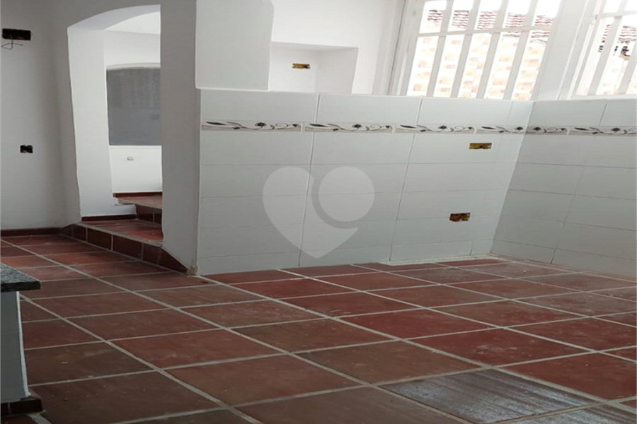 Sobrado à venda com 3 quartos, sendo 2 suítes, em Vila Paulicéia, São Paulo, SP