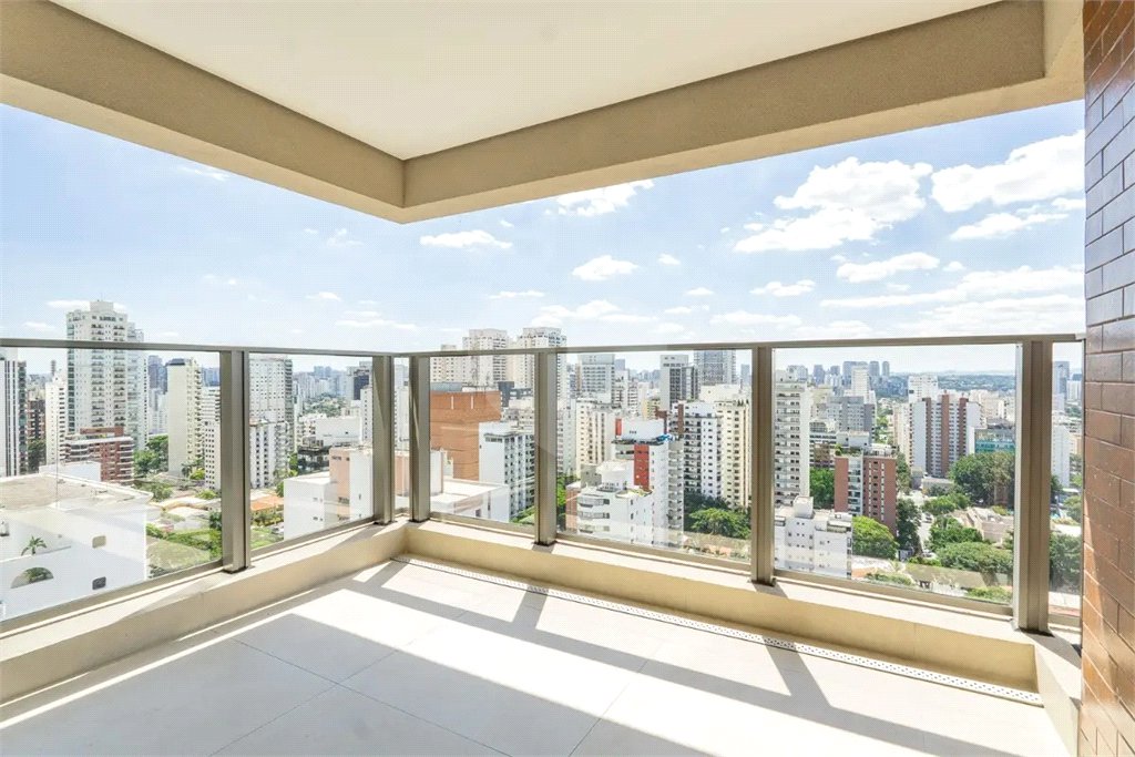 Apartamento à venda com 4 quartos, sendo 3 suítes, em Campo Belo, São Paulo, SP