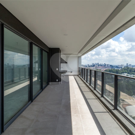 Apartamento à venda ou para alugar com 4 quartos, sendo 3 suítes, em Jardim Morumbi, São Paulo, SP
