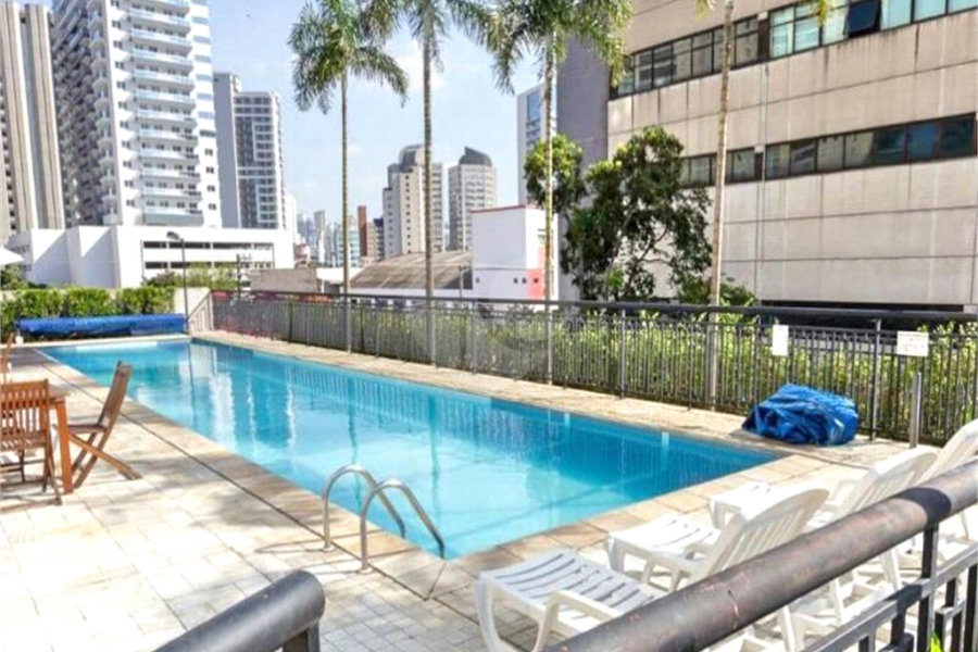 Apartamento à venda com 3 quartos, sendo 1 suíte, em Barra Funda, São Paulo, SP