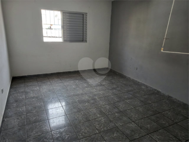Sobrado à venda com 3 quartos em Parque Edu Chaves, São Paulo, SP