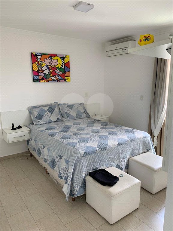 Sobrado à venda com 3 suítes em Vila Nivi, São Paulo, SP