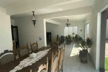 Sobrado à venda com 4 quartos, sendo 2 suítes,  em Lapa, São Paulo, SP