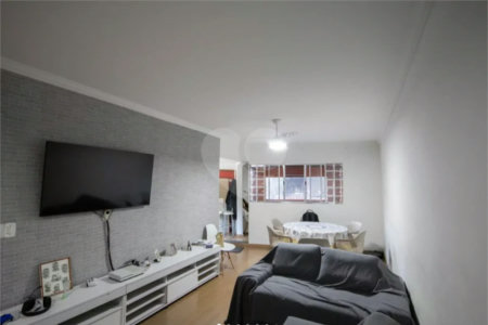 Casa Térrea à venda com 7 quartos em Vila Mazzei, São Paulo, SP