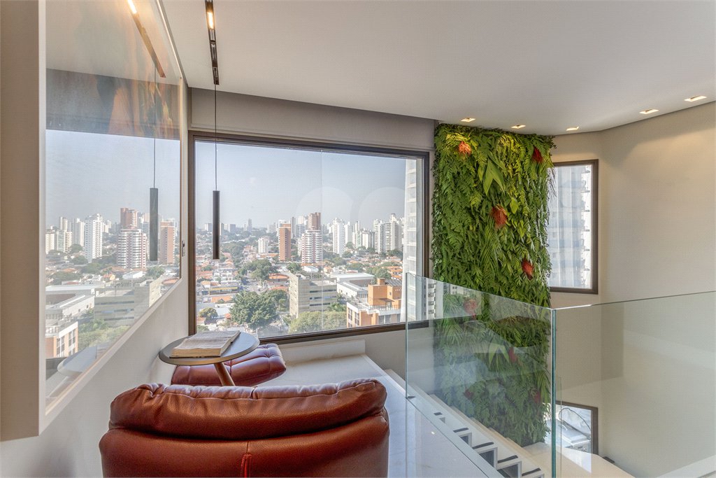 Cobertura à venda ou para alugar com 3 quartos, sendo 2 suítes,  em Campo Belo, São Paulo, SP