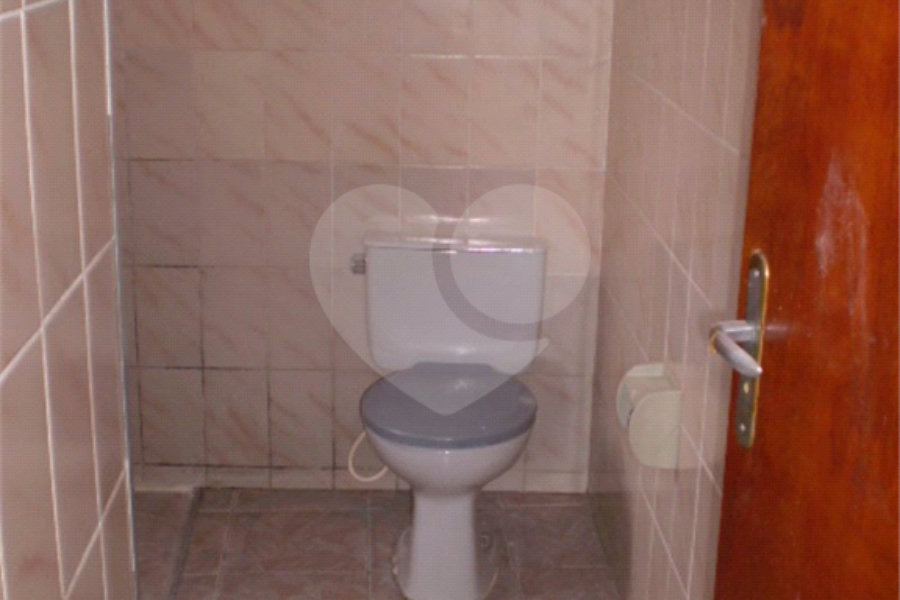 Casa à venda com 2 quartos no condomínio Travessa Salomão Régis Piza,17, São Paulo - SP