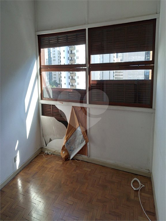 Apartamento à venda com 3 quartos, sendo 1 suíte, em Jardim Paulista, São Paulo, SP