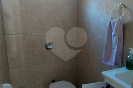 Sobrado à venda com 2 quartos em Jardim São José, Poá, SP