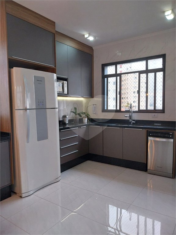 Apartamento à venda com 4 quartos, sendo 1 suíte,  em Vila Ipojuca, São Paulo, SP