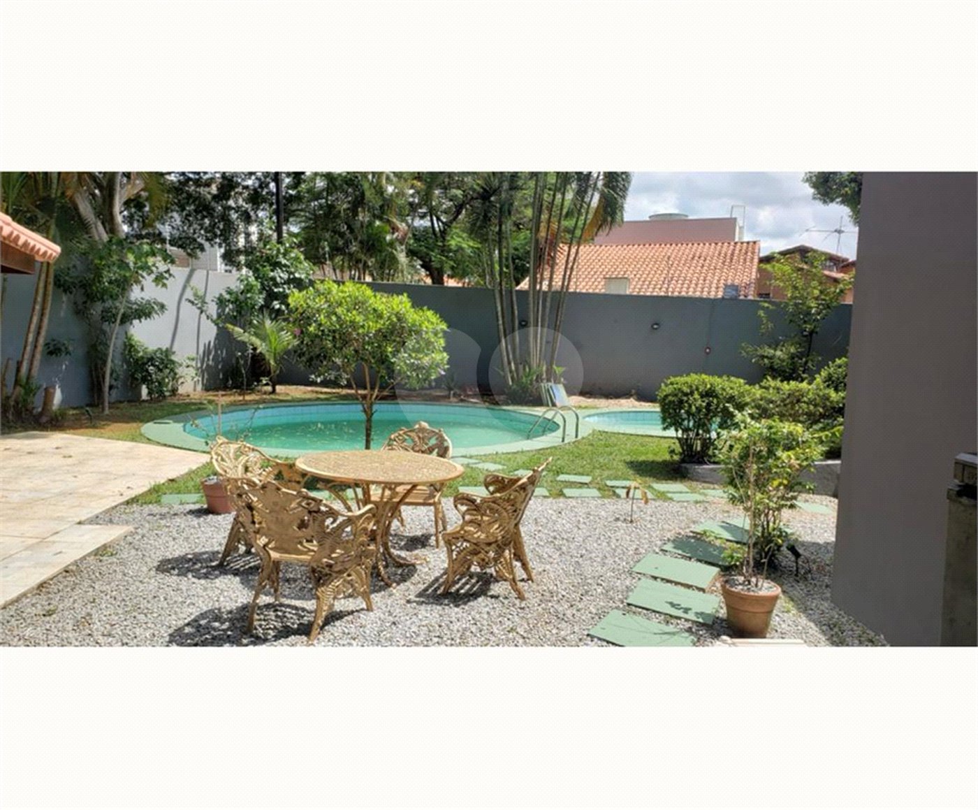 Casa à venda com 4 quartos, sendo 3 suítes, em Interlagos, São Paulo, SP