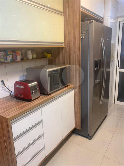 Apartamento à venda com 3 quartos, sendo 1 suíte, em Indianópolis, São Paulo, SP