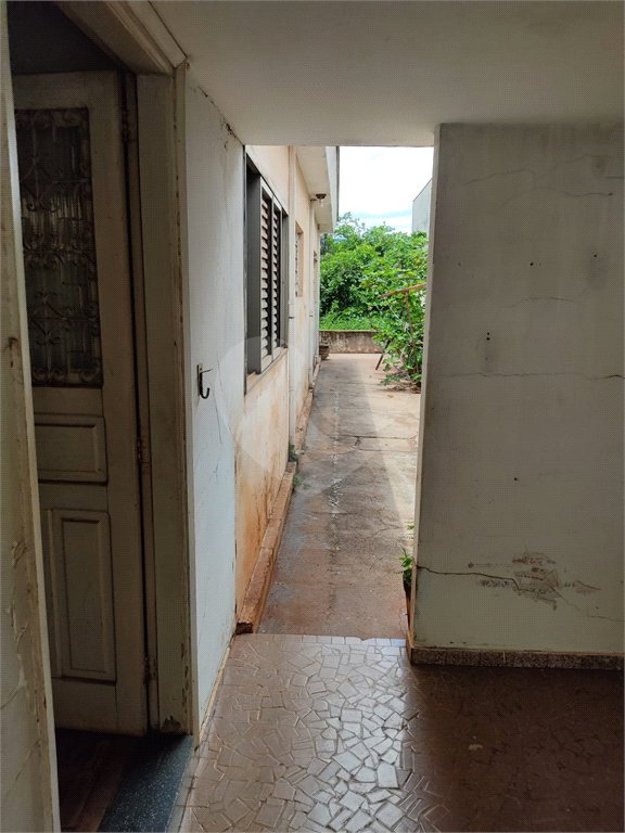Casa à venda com 3 quartos no Centro, Araraquara, SP