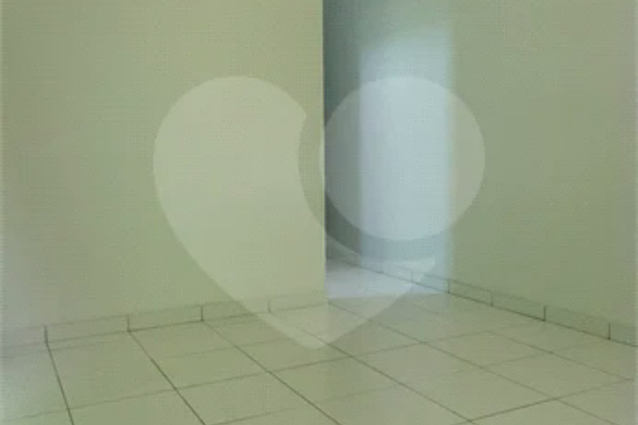 Sobrado à venda com 2 quartos em Jardim Itacolomi, São Paulo, SP