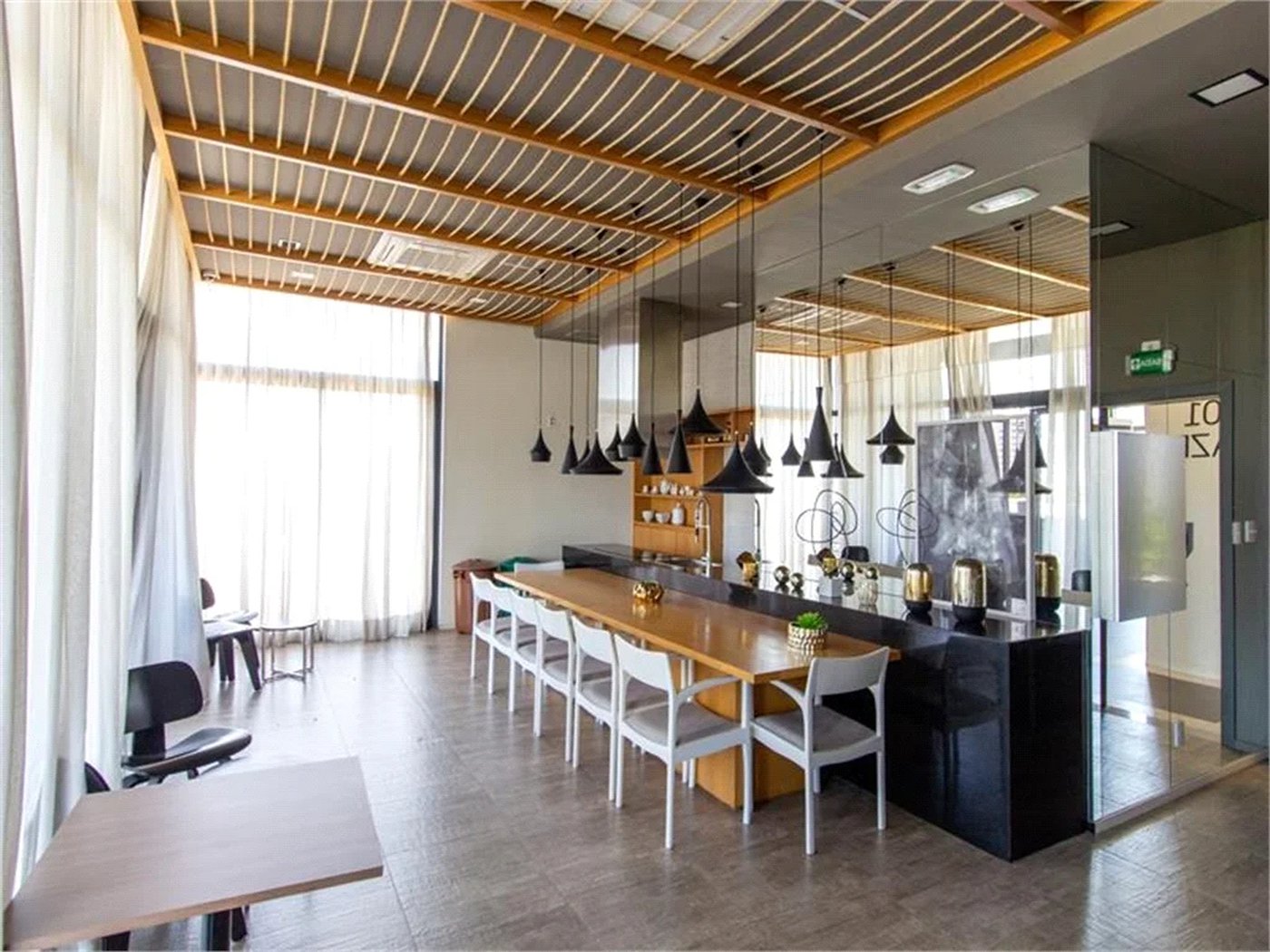 Apartamento à venda ou para alugar com 2 quartos, sendo 1 suíte,  em Água Branca, São Paulo, SP