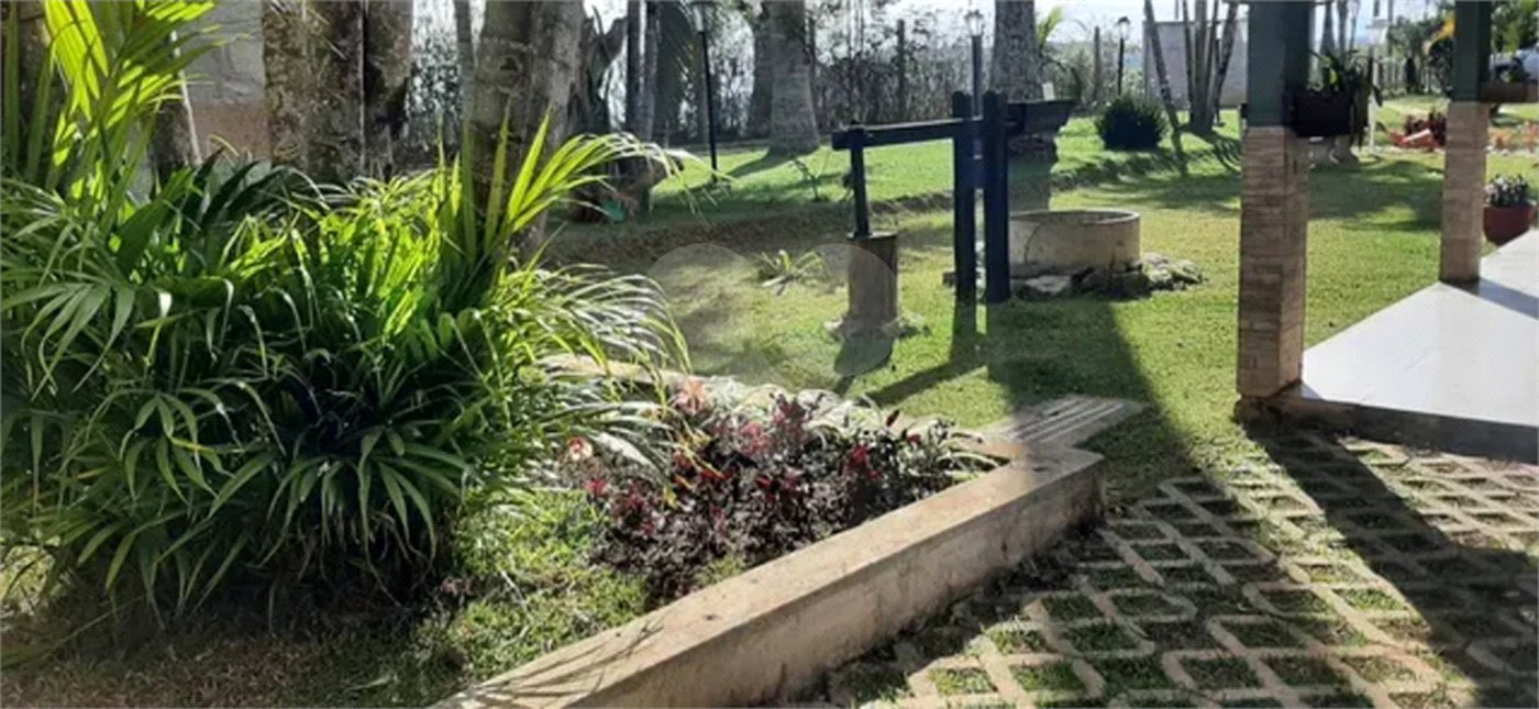 Chácara à venda com 3 suítes em Vila São Geraldo, São José dos Campos, SP