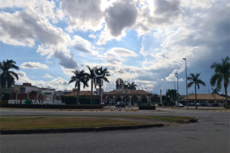 Casa em condomínio à venda com 3 suítes, em Iporanga, Sorocaba, SP