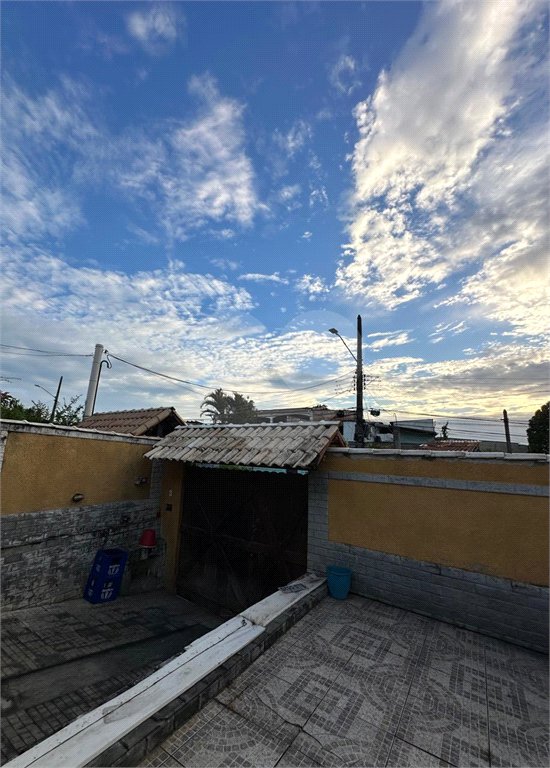 Casa à venda com 3 quartos em Santa Cruz, Rio de Janeiro, RJ