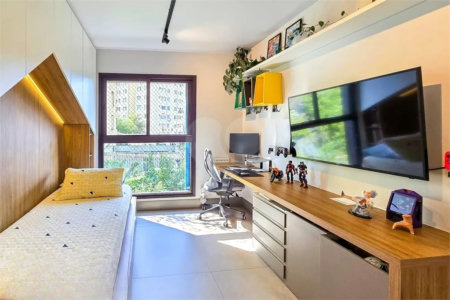 Apartamento à venda com 2 suítes em Vila Ipojuca, São Paulo, SP