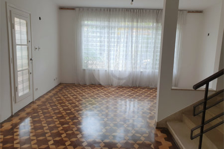 Casa à venda com 3 quartos, sendo 1 suíte, em Santo Amaro, São Paulo, SP