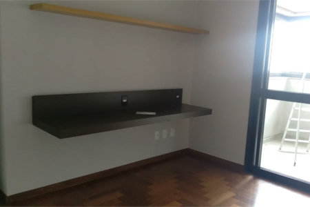 Apartamento à venda com 4 suítes em Vila Suzana, São Paulo, SP