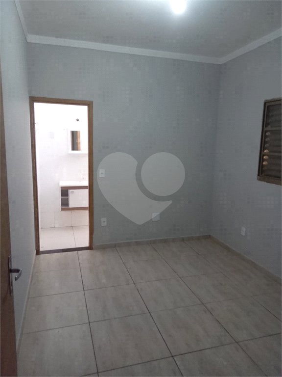 Casa à venda com 4 quartos, sendo 2 suítes, em Parque Gramado II, Araraquara, SP