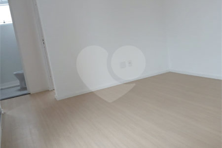 Apartamento para alugar com 2 quartos em Santa Cruz, Rio de Janeiro, RJ
