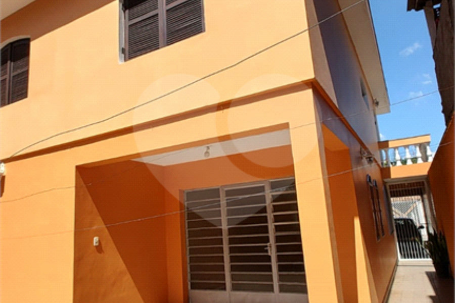 Sobrado à venda com 3 quartos, sendo 1 suíte,  em Artur Alvim, São Paulo, SP