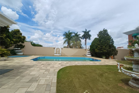 Casa à venda com 6 suítes no condomínio Portal da Raposo, Sorocaba - SP