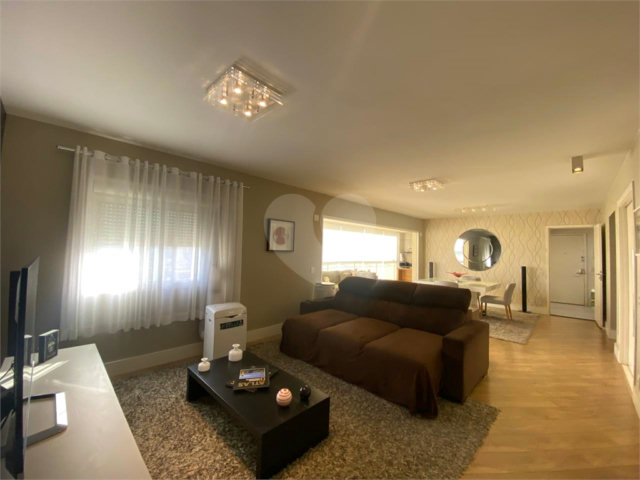Apartamento à venda com 3 suítes em Tatuapé, São Paulo, SP