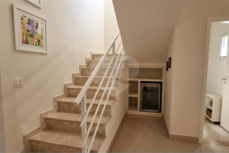 Lindo sobrado com 4 suites e piscina à venda, 365m², por R$ 2.450.000,00 no condomínio Villa Suiça, em Indaiatuba/SP.