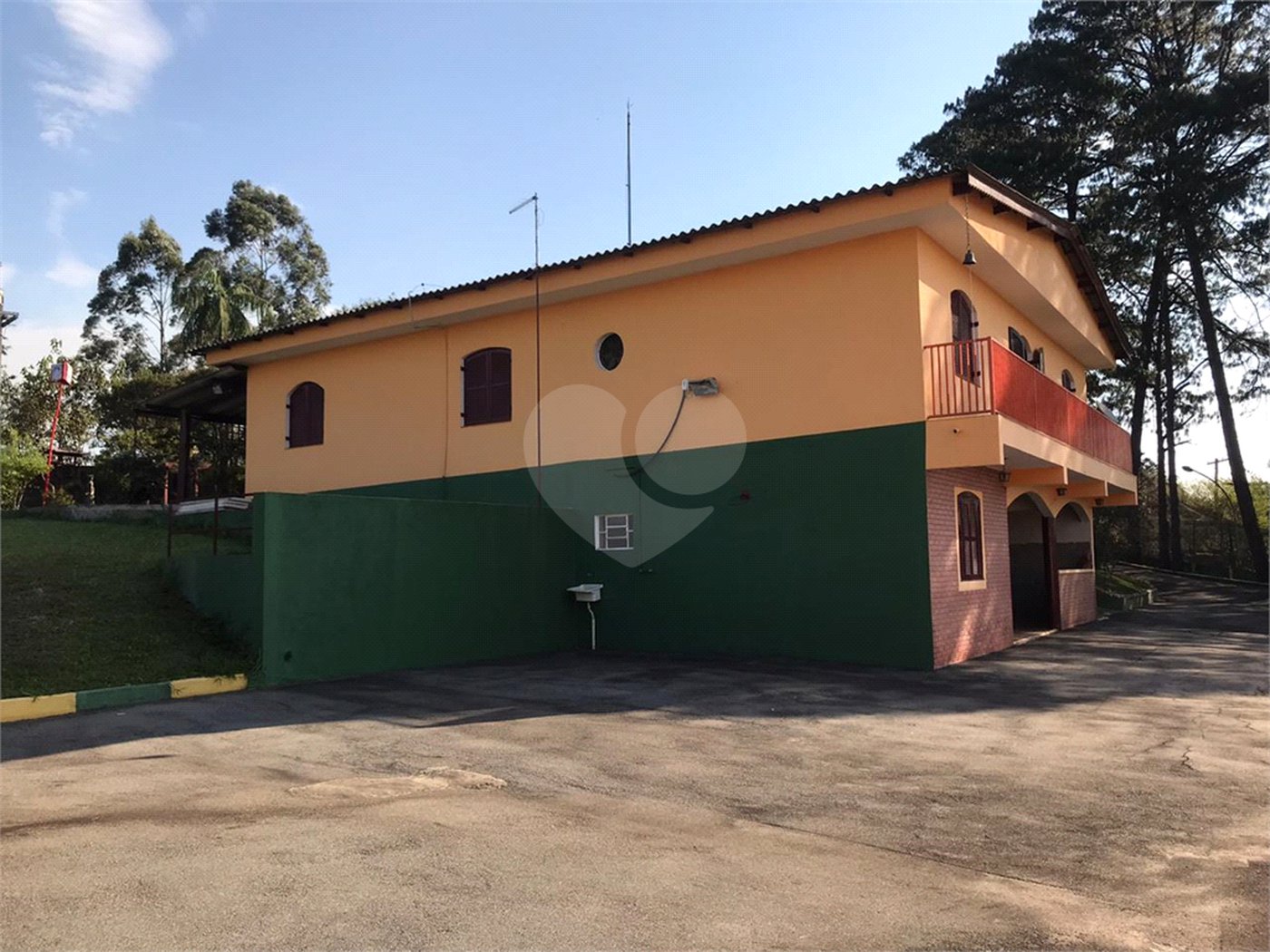Casa à venda com 5 quartos, sendo 1 suíte, em Chácaras Bom Tempo, Franco da Rocha, SP