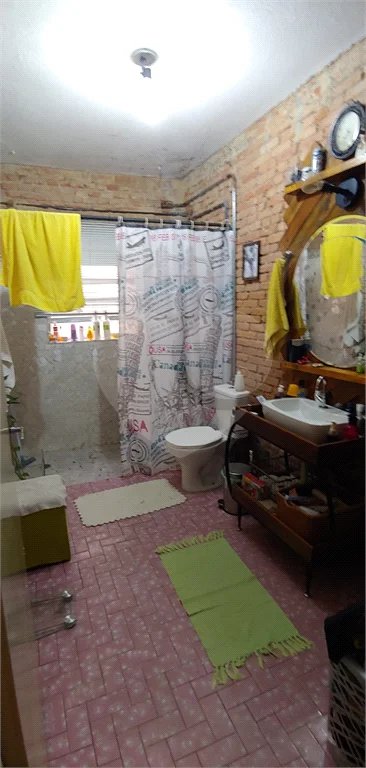 Casa com 156 m², 2 quartos, garagem para 3 carros, à venda no bairro Cerâmica em São Caetano do Sul