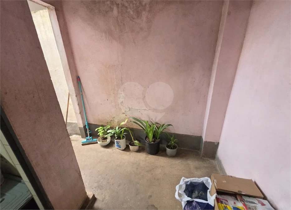Casa térrea, 2 dormitórios com salão comercial Jd. Nova São Carlos