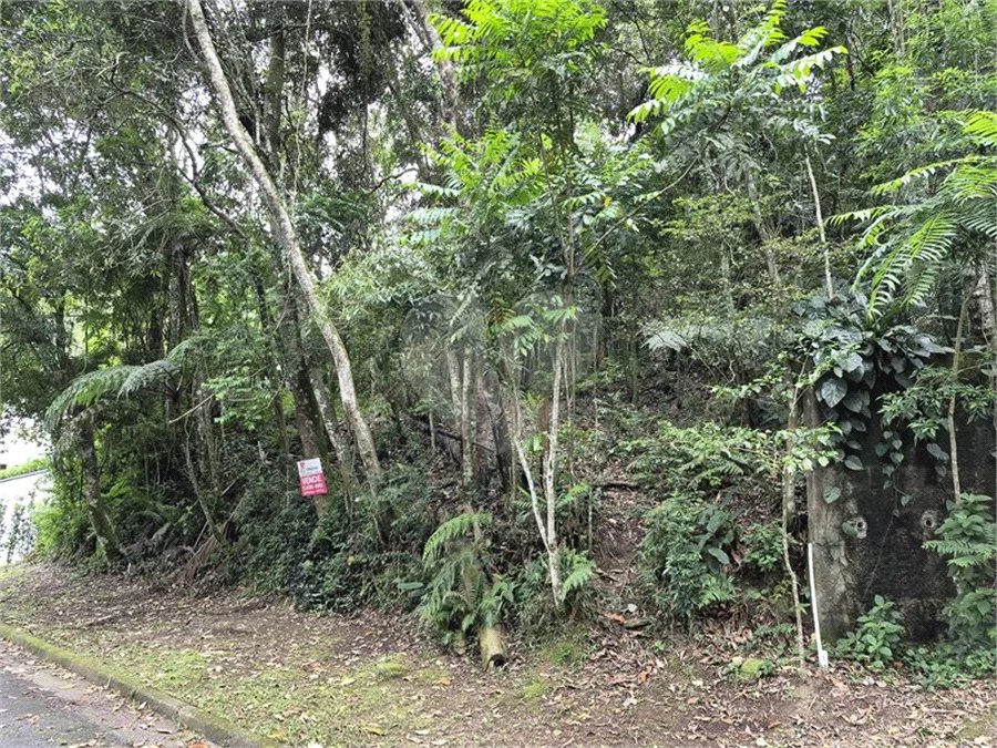 Terreno à venda no condomínio Alpes da Cantareira, Mairiporã - SP