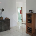 Chácara em Área Rural de Piracaia, com casa principal + 4 kitnets alugadas, excelente localização