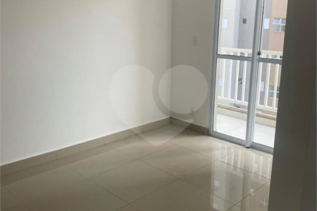 Lindo apartamento no Parque das Oliveiras