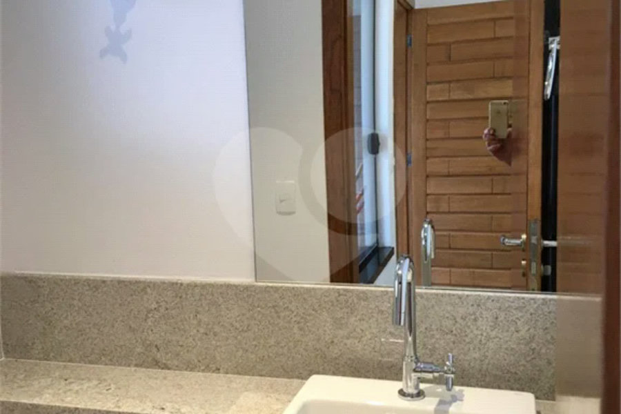 Casa, 3 dormitórios, 1 suíte, 2 vagas, para locação em Água Fria, em São Paulo