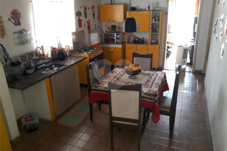 Casa térrea para venda.