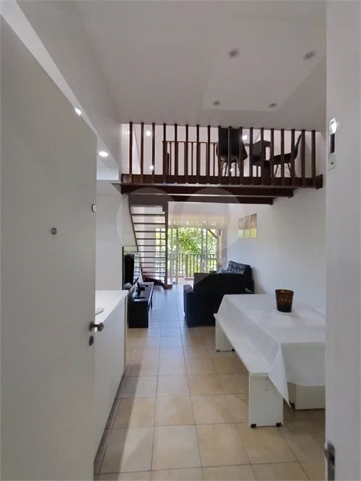 Apartamento Duplex bem localizado com 3 Quartos à venda, 120m² - Enseada, Guarujá - SP