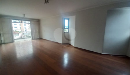 Apartamento à venda com 4 quartos, sendo 1 suíte,  no Centro, São Carlos, SP
