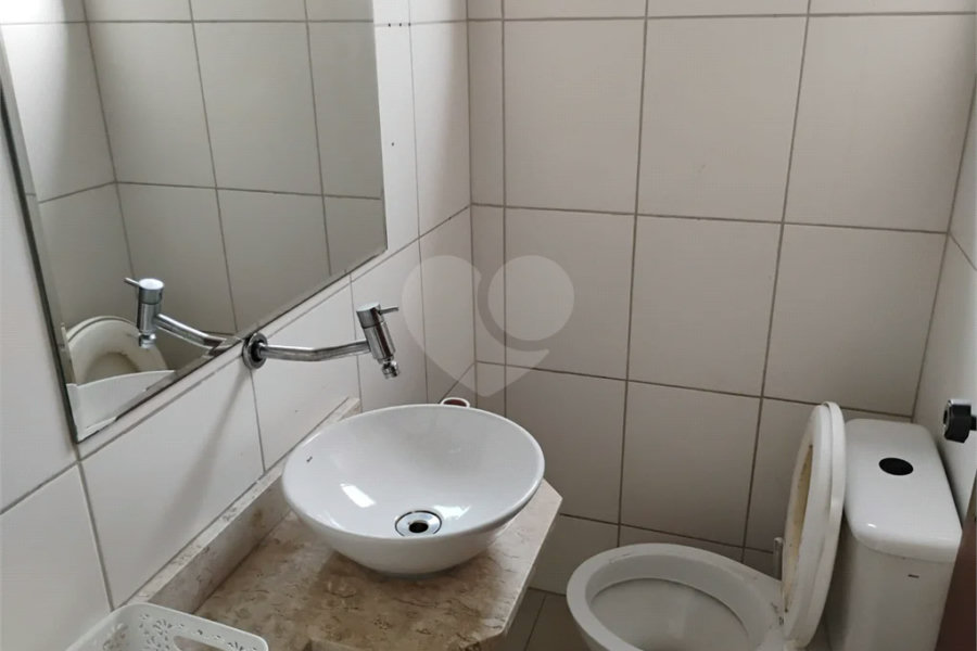 Aluga-se Sala Comercial na Vila Santa Catarina