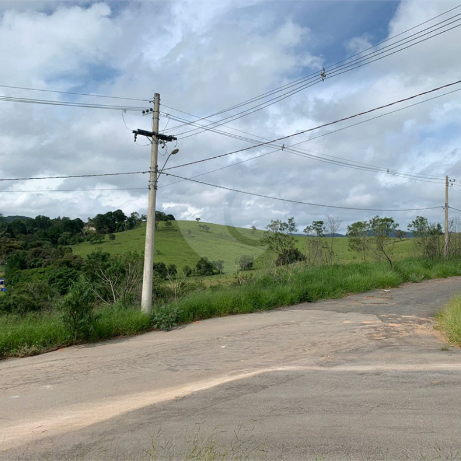 Terreno de Esquina em Loteamento Novo - Oportunidade de Valorização!