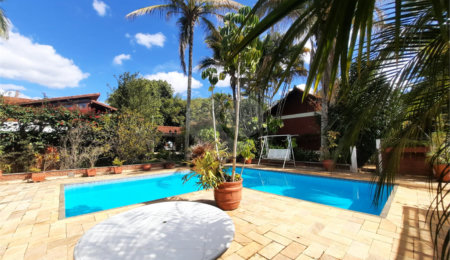 Casa à venda com 3 quartos, sendo 1 suíte,  no condomínio Hprtp Ivan, Atibaia - SP