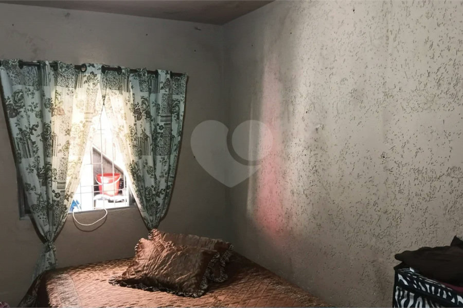 Térrea 02 dormitórios, localização privilegiada. Próximo a tudo