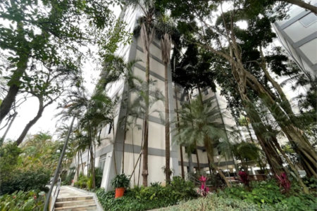 Apartamento com 3 dormitórios e 1 vaga fixa, em região tranquila perto da Av. Washingtonís e de diversos serviços. Ideal para quem quer morar bem e com comodidade.