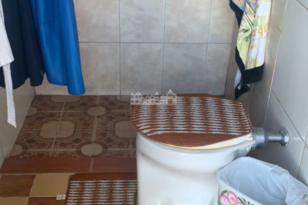 Casa à venda com 3 quartos, sendo 1 suíte, em Vila Santista, Atibaia, SP