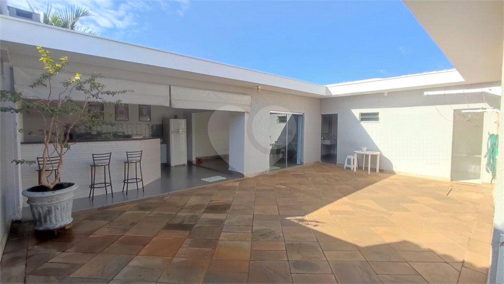 Casa com 3 dormitórios à venda no bairro Jardim Cardinalli, em São Carlos/SP