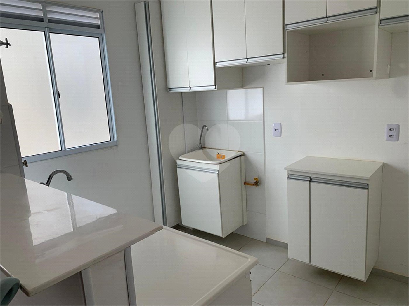 Apartamento a venda no condomínio Monte Berlim