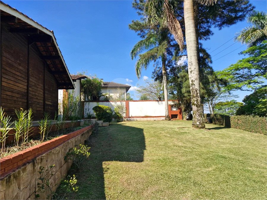 EXCELENTE RESIDÊNCIA À VENDA NO CONDOMÍNIO COLINAS VERDES – ARUJÁ/SP