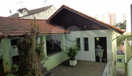 Casa à venda com 3 quartos, sendo 1 suíte,  em Jardim Londrina, São Paulo, SP